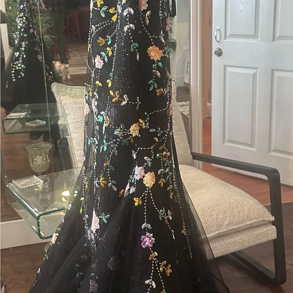 Beautiful, prom,wedding, or Prom dress. - Picture 4 of 14